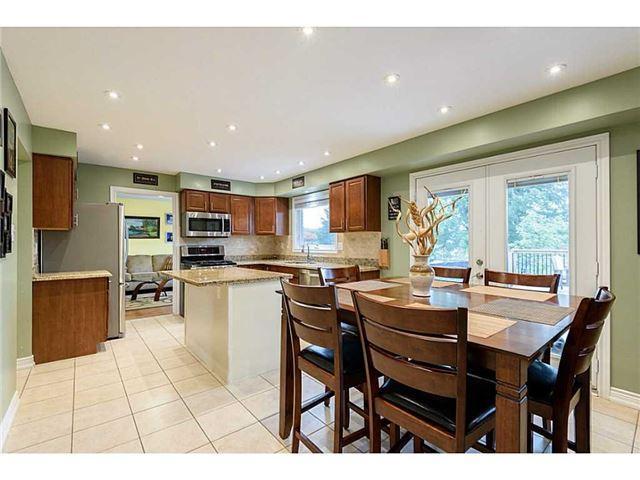 352 Springbrook Ave, House detached with 5 bedrooms, 3 bathrooms and 6 parking in Hamilton ON | Image 8