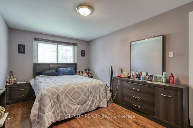 102 Killarney Crt, House semidetached with 3 bedrooms, 2 bathrooms and 3 parking in London ON | Image 8