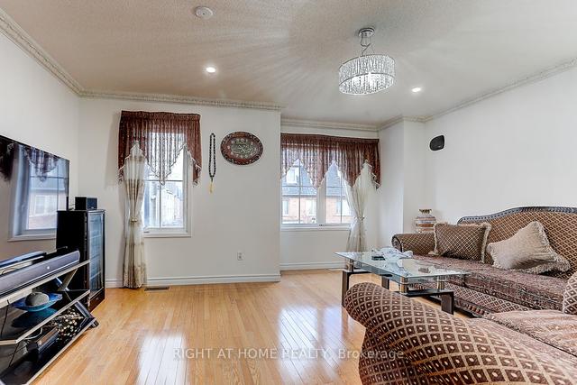 16 Pat Brooks Terr, Townhouse with 3 bedrooms, 4 bathrooms and 2 parking in Toronto ON | Image 27