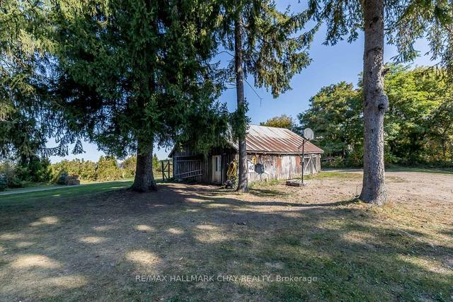 2524 Highway 11 S, House detached with 3 bedrooms, 2 bathrooms and 10 parking in North Bay ON | Image 35
