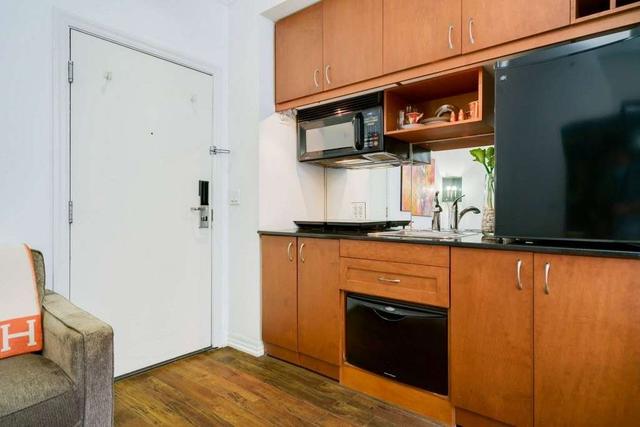 617 - 1 King St W, Condo with 0 bedrooms, 1 bathrooms and 0 parking in Toronto ON | Image 19