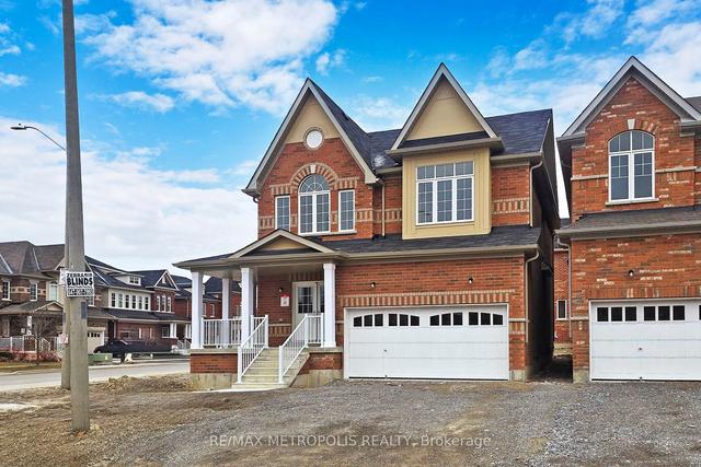 1215 Drinkle Cres, House detached with 4 bedrooms, 3 bathrooms and 4 parking in Oshawa ON | Image 12