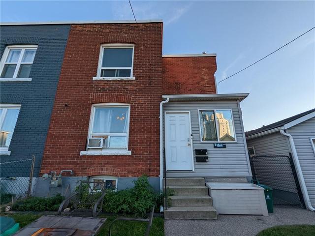 11 Wood Street W, House semidetached with 3 bedrooms, 2 bathrooms and 1 parking in Hamilton ON | Image 1