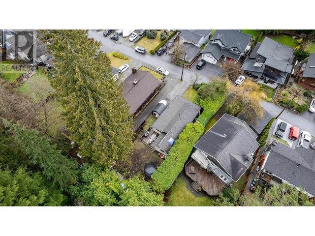 1943 Panorama Drive, House detached with 2 bedrooms, 1 bathrooms and 2 parking in North Vancouver BC | Image 28