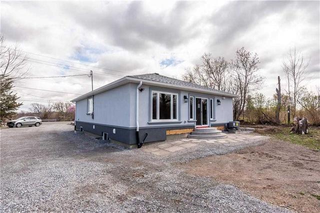 5015 6 Highway S, House detached with 3 bedrooms, 1 bathrooms and 10 parking in Northern Bruce Peninsula ON | Image 2