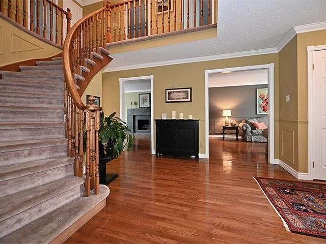 10 Garnett Dr, House detached with 4 bedrooms, 4 bathrooms and 4 parking in Ajax ON | Image 3