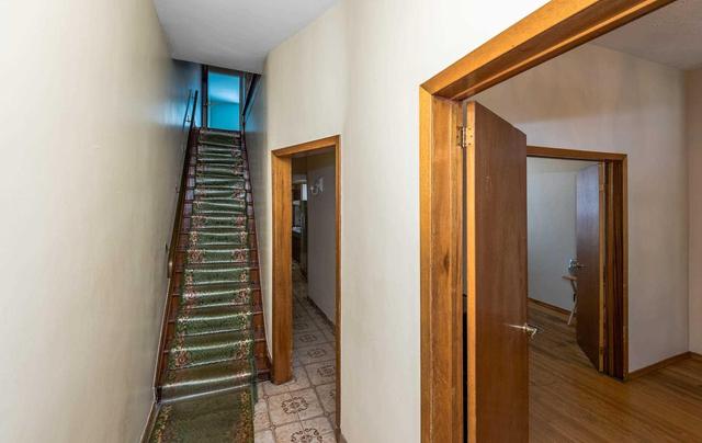 257 Markham St, House attached with 3 bedrooms, 3 bathrooms and 1 parking in Toronto ON | Image 8