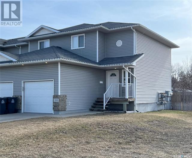106 - 2201 Newcombe Drive, House attached with 3 bedrooms, 2 bathrooms and null parking in Estevan SK | Image 2