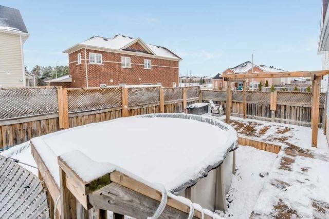 110 Diana Way, House detached with 2 bedrooms, 3 bathrooms and 4 parking in Barrie ON | Image 19