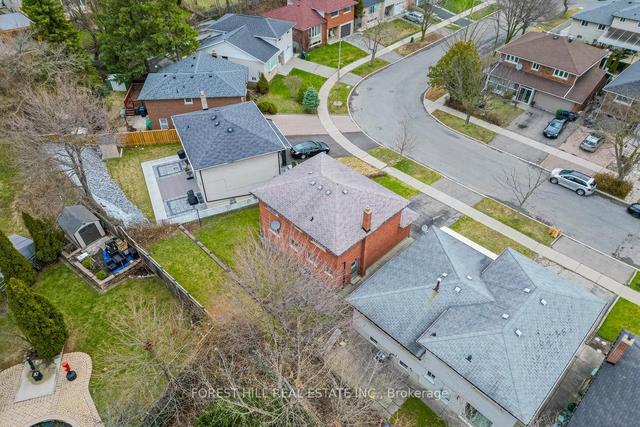 18 Munford Cres, House detached with 4 bedrooms, 2 bathrooms and 2 parking in Toronto ON | Image 28