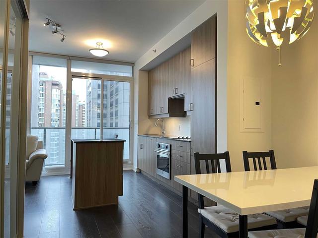 1710 - 426 University Ave, Condo with 1 bedrooms, 1 bathrooms and 0 parking in Toronto ON | Image 26