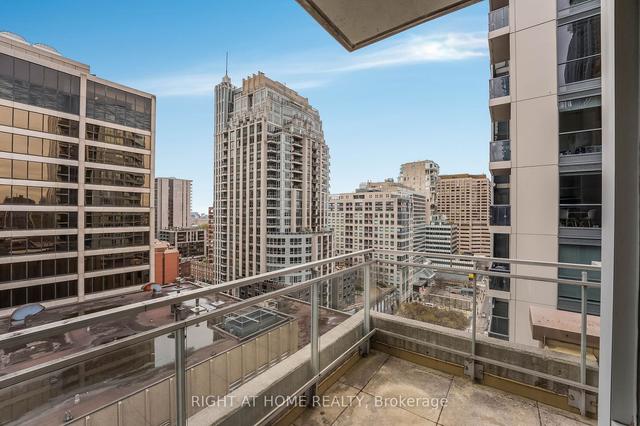 ph2 - 80 Cumberland St, Condo with 3 bedrooms, 3 bathrooms and 2 parking in Toronto ON | Image 6