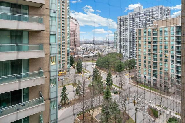 lph17 - 39 Pemberton Ave, Condo with 2 bedrooms, 2 bathrooms and 1 parking in Toronto ON | Image 9