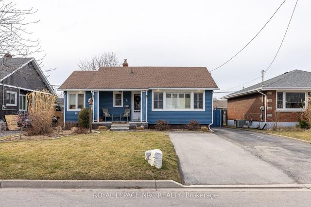 87 Margery Ave, House detached with 2 bedrooms, 2 bathrooms and 5 parking in St. Catharines ON | Image 12