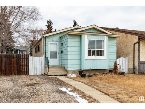 2610 145a Av Nw, House detached with 3 bedrooms, 1 bathrooms and null parking in Edmonton AB | Card Image