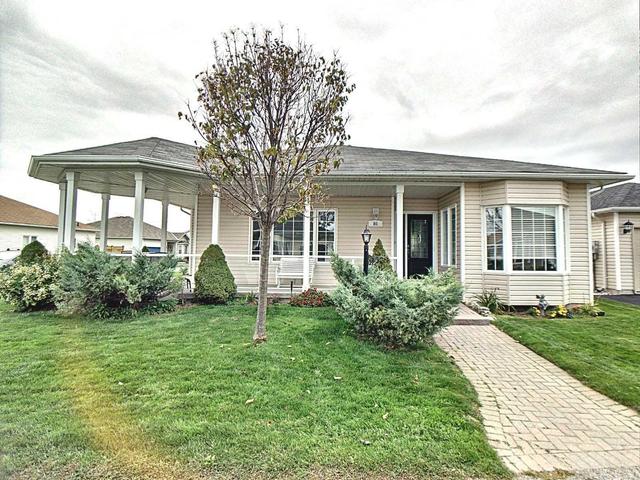 80 Hinkley Tr, House detached with 2 bedrooms, 3 bathrooms and 3 parking in Clarington ON | Image 2