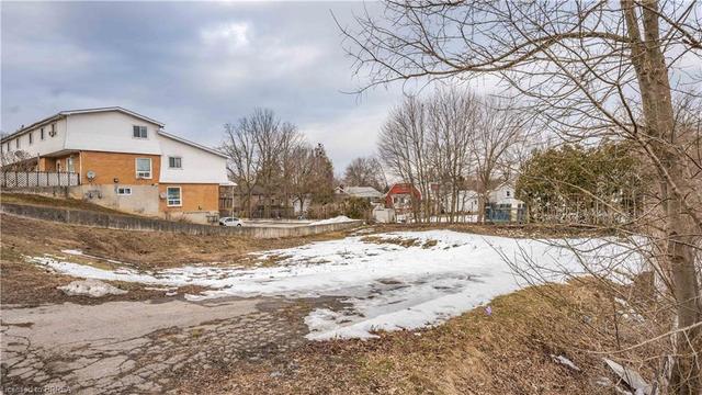 46 Washington Street, Home with 0 bedrooms, 0 bathrooms and null parking in Brant ON | Image 10