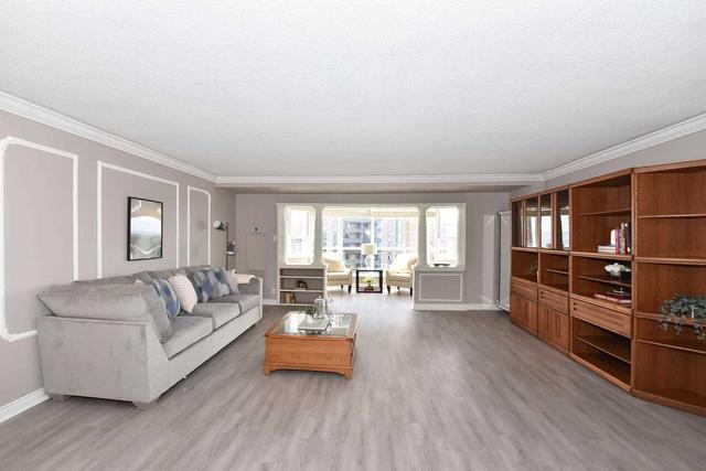 902 - 5280 Lakeshore Rd, Condo with 2 bedrooms, 2 bathrooms and 1 parking in Burlington ON | Image 5