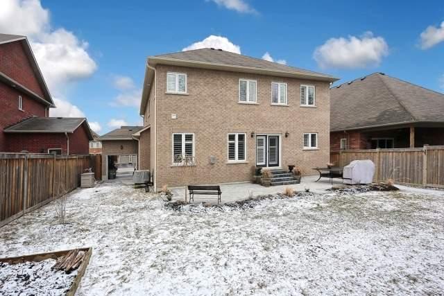 29 Corvinelli Dr, House detached with 5 bedrooms, 4 bathrooms and 4 parking in Whitby ON | Image 19