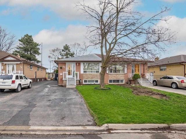 78 Kingsmere Cres, House semidetached with 4 bedrooms, 2 bathrooms and 6 parking in Brampton ON | Image 1