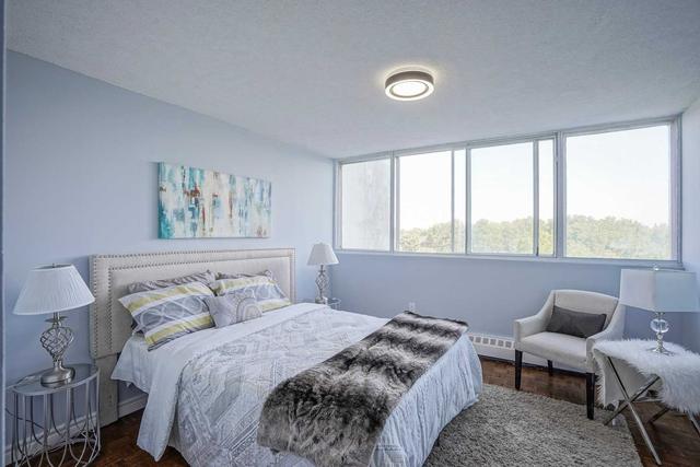 809 - 530 Lolita Gdns, Condo with 3 bedrooms, 1 bathrooms and 1 parking in Mississauga ON | Image 9