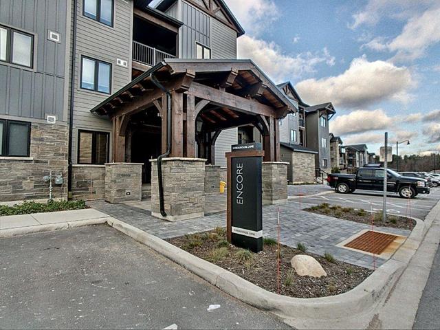 205 - 10 Beausoleil Lane, Condo with 2 bedrooms, 2 bathrooms and 1 parking in The Blue Mountains ON | Image 2