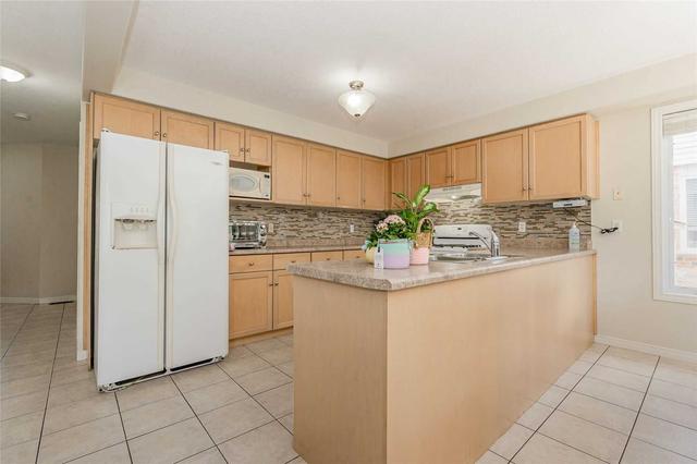 78 Clairfields Dr W, House detached with 3 bedrooms, 3 bathrooms and 4 parking in Guelph ON | Image 6