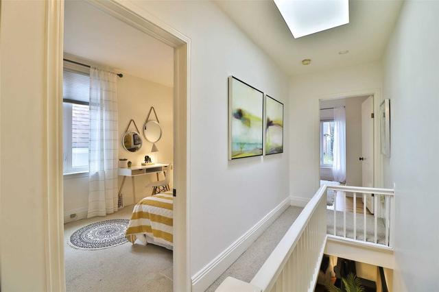 7 Fenwick Ave, House semidetached with 2 bedrooms, 2 bathrooms and 1 parking in Toronto ON | Image 13