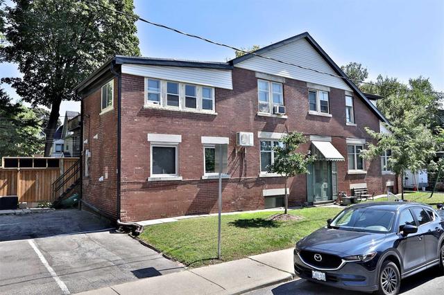 11 Ellerbeck St, House detached with 4 bedrooms, 6 bathrooms and 5 parking in Toronto ON | Image 1