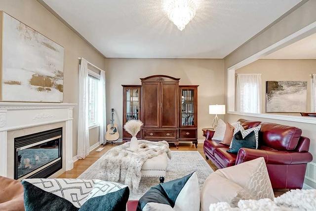 2567 Felhaber Cres, House detached with 3 bedrooms, 2 bathrooms and 4 parking in Oakville ON | Image 39