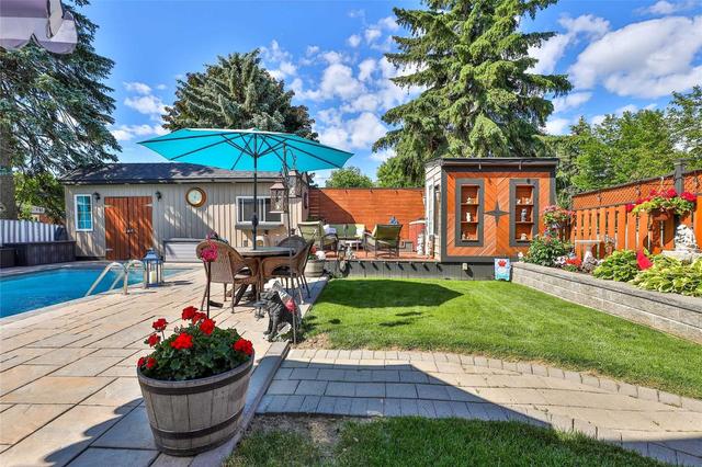 3 Berner Tr, House detached with 3 bedrooms, 2 bathrooms and 3 parking in Toronto ON | Image 24