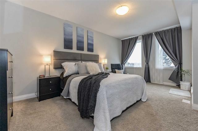 at2 - 53 Arthur St S, Townhouse with 2 bedrooms, 2 bathrooms and 1 parking in Guelph ON | Image 17