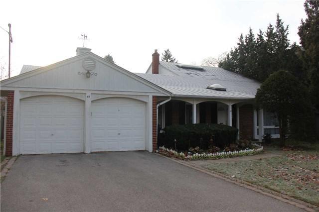 49 Rollscourt Dr, House detached with 4 bedrooms, 5 bathrooms and 2 parking in Toronto ON | Image 1