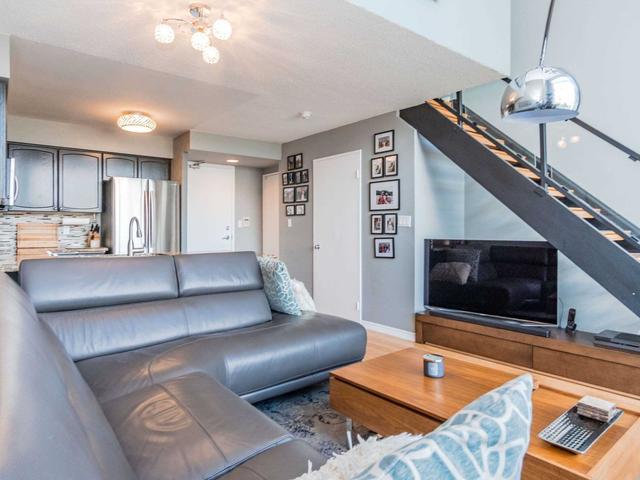 330 - 200 Manitoba St N, Condo with 1 bedrooms, 2 bathrooms and 1 parking in Toronto ON | Image 3