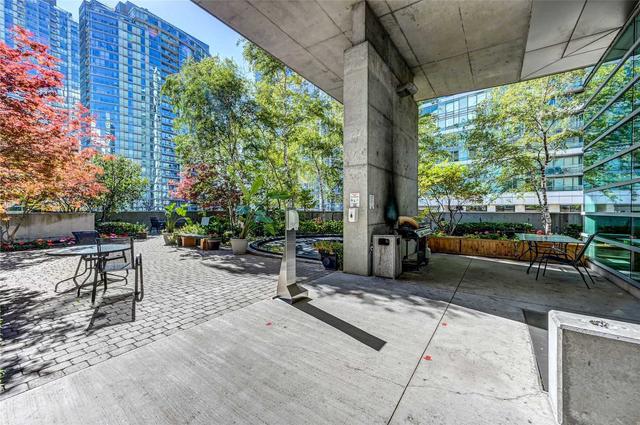 809 - 81 Navy Wharf Crt, Condo with 2 bedrooms, 2 bathrooms and 1 parking in Toronto ON | Image 19