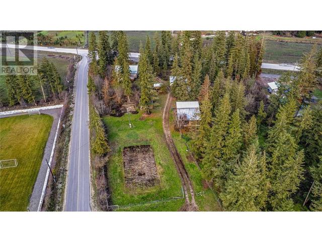 11 Gardom Lake Road, House detached with 2 bedrooms, 2 bathrooms and null parking in North Okanagan F BC | Image 67