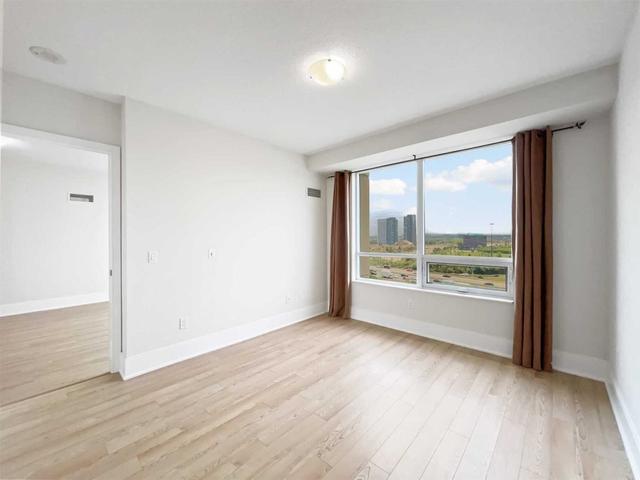 905 - 181 Wynford Dr, Condo with 3 bedrooms, 2 bathrooms and 1 parking in Toronto ON | Image 3
