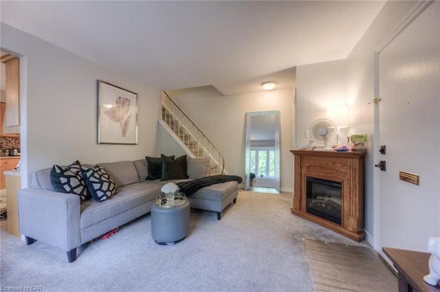 23 - 233 Westminster Drive S, House attached with 2 bedrooms, 1 bathrooms and null parking in Cambridge ON | Image 3