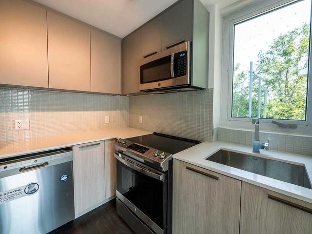 th51 - 10 Brin Dr, Townhouse with 3 bedrooms, 2 bathrooms and 1 parking in Toronto ON | Image 32