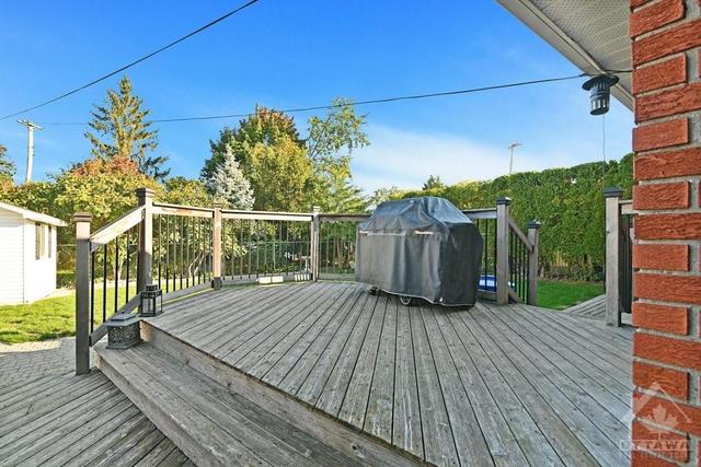 1013 Wiseman Crescent, House detached with 3 bedrooms, 2 bathrooms and 3 parking in Ottawa ON | Image 25