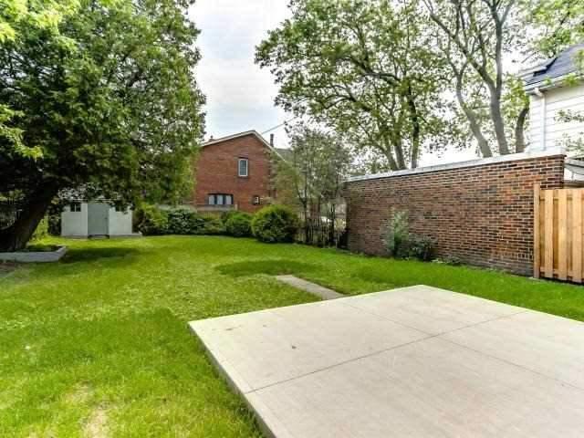169 Royal York Rd, House detached with 3 bedrooms, 3 bathrooms and 2 parking in Toronto ON | Image 17