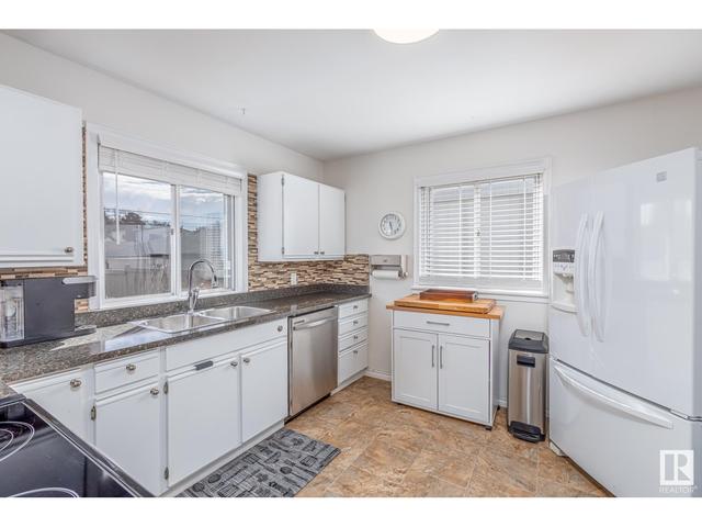 10939 146 St Nw, House detached with 3 bedrooms, 2 bathrooms and null parking in Edmonton AB | Image 10