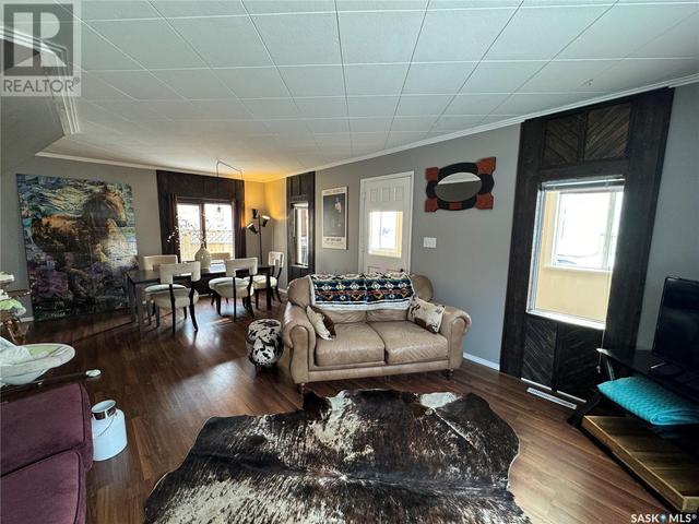 415 2nd Avenue E, House detached with 4 bedrooms, 2 bathrooms and null parking in Biggar SK | Image 15