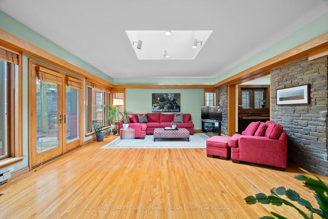 101 Lyndhurst Ave, House detached with 4 bedrooms, 5 bathrooms and 12 parking in Toronto ON | Image 2