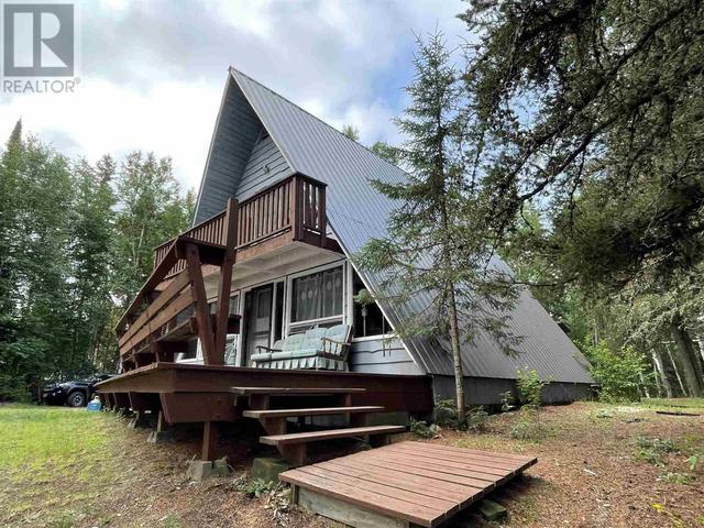 1 Big Pine Lake, House detached with 4 bedrooms, 1 bathrooms and null parking in Chapleau ON | Image 2