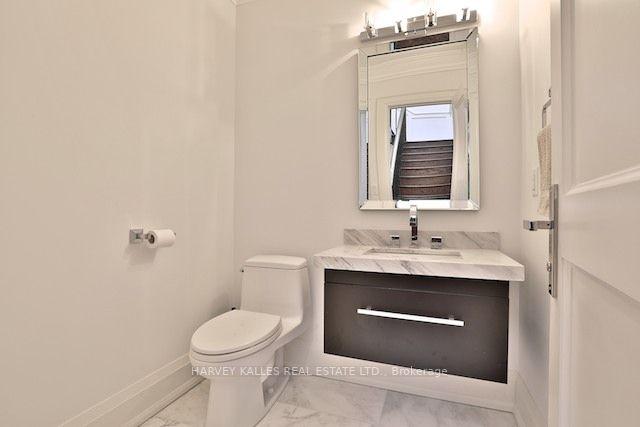 405b Melrose Ave, House detached with 4 bedrooms, 5 bathrooms and 1 parking in Toronto ON | Image 7