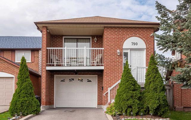 790 Thistle Down Crt, House detached with 4 bedrooms, 3 bathrooms and 3 parking in Mississauga ON | Image 1