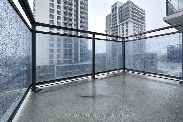 611 - 55 Ann O'reilly Rd, Condo with 2 bedrooms, 2 bathrooms and 1 parking in Toronto ON | Image 3