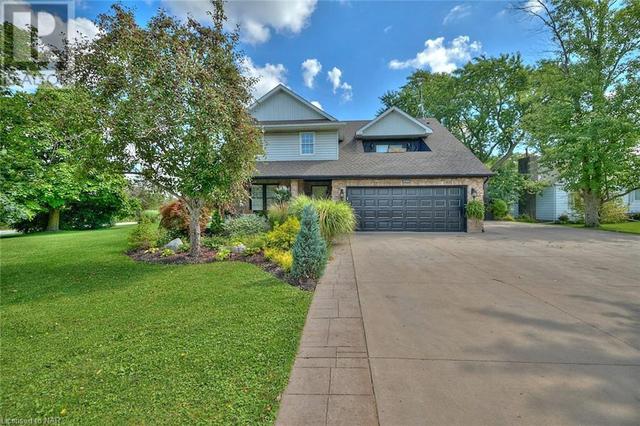 2792 Fifth St Louth Street, House detached with 4 bedrooms, 2 bathrooms and 8 parking in St. Catharines ON | Image 2