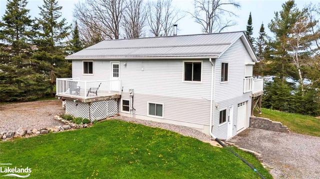38 White Birch Drive, House detached with 3 bedrooms, 2 bathrooms and null parking in Seguin ON | Image 37